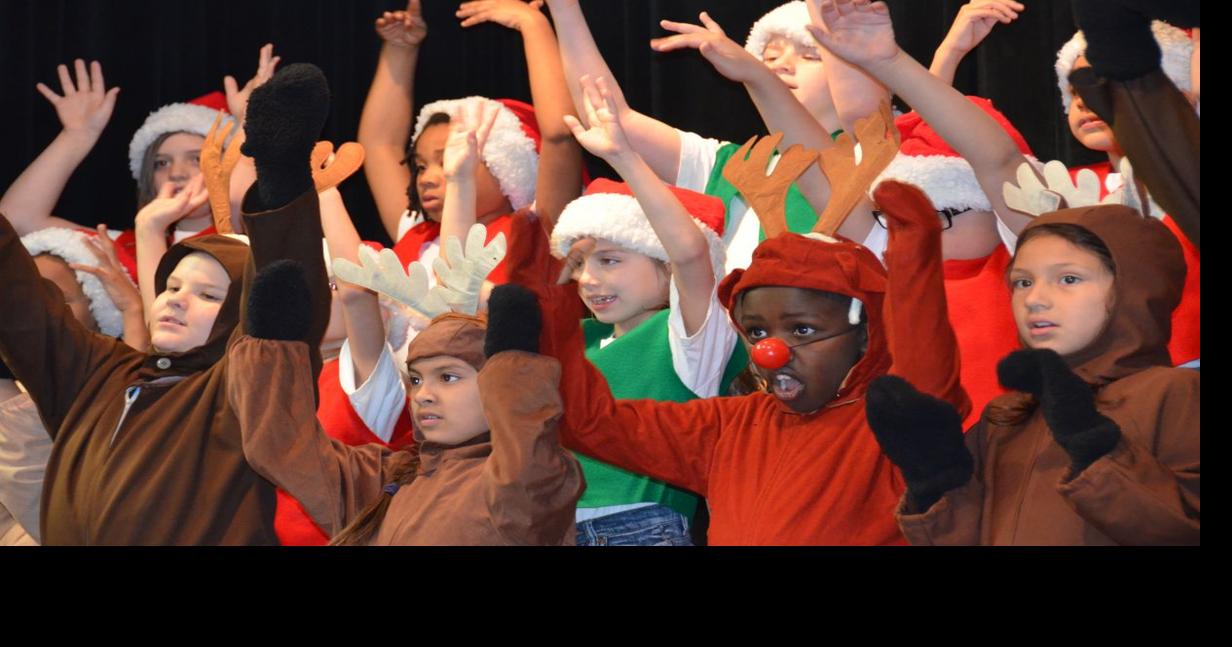 College Street Elementary continues holiday tradition News