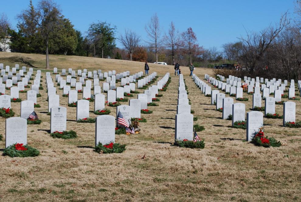 DFW National Cemetery to host Wreaths Across America ceremony to honor veterans