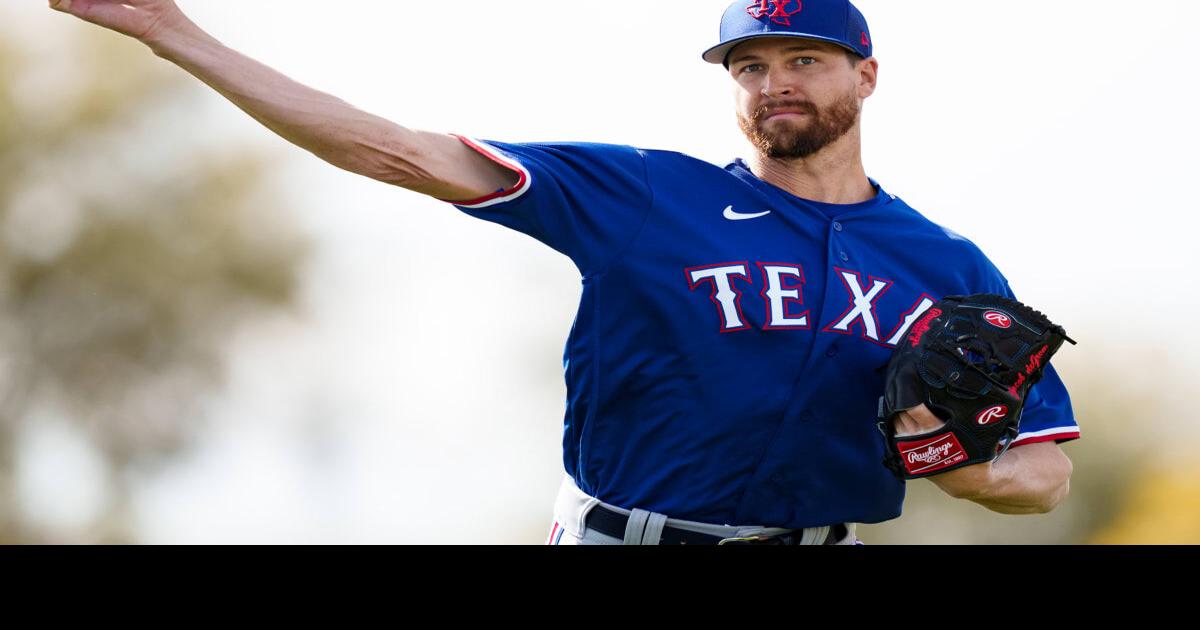 Rangers hold deGrom out of 1st spring workout with tightness