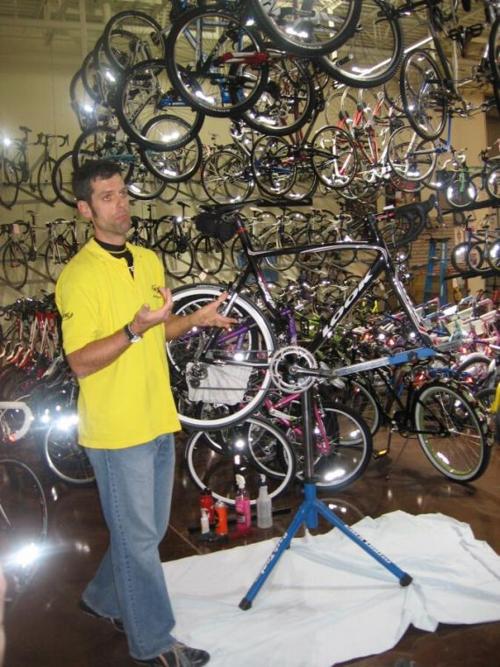 Richardson Bike Mart Frisco Holds Bicycle Cleaning Clinic For Frisco Cycling Club Newsflagcontributed Starlocalmedia Com