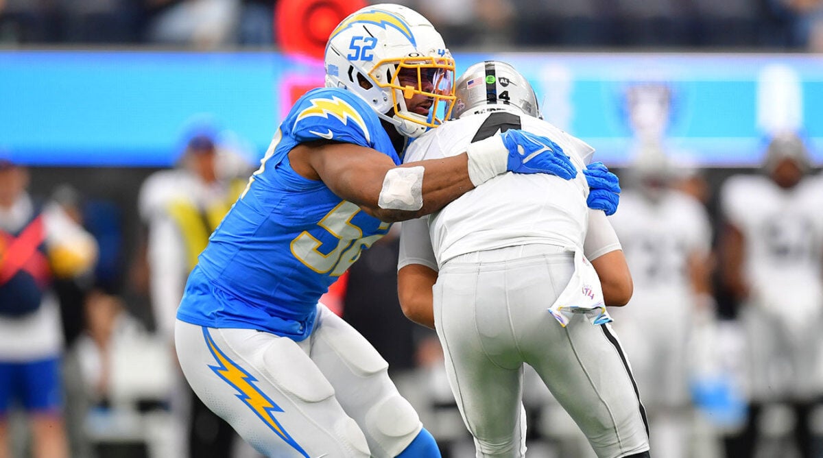 Khalil Mack sets the Chargers' sack record with 6 against the Raiders, his  former team