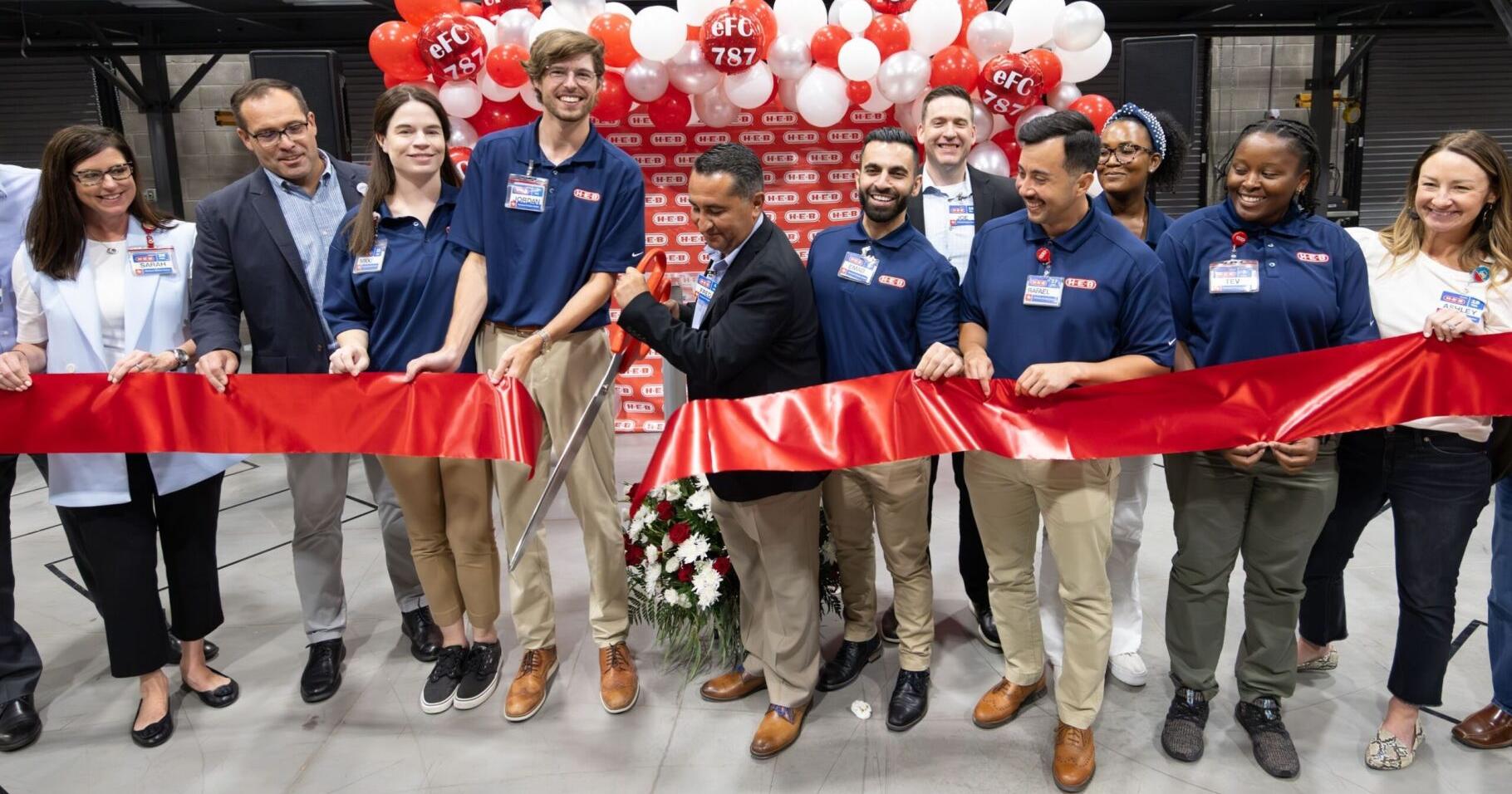 H-E-B opens eCommerce fulfillment center in Plano - Vimarsana News