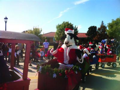 Azle Christmas Parade 2022 Main Street Fest, Christmas Parade Combine For Big Event With 5K Run,  Social Media Contest | Rowlett Lakeshore Times | Starlocalmedia.com