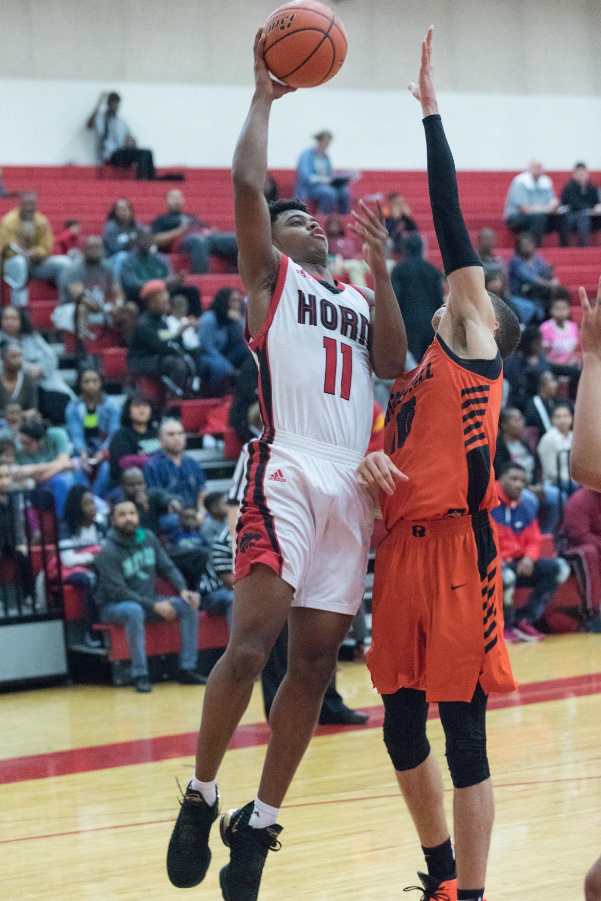 Boys Basketball Tournament Roundup Horn, Allen, Lewisville advance