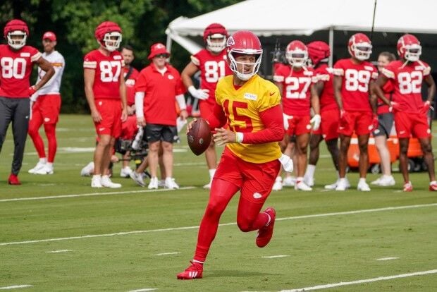 Patrick Mahomes inspiration for young fan's tooth pull