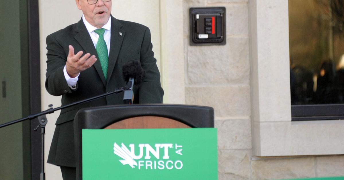 Eric Reeves Unt UNT cuts the ribbon in advance of welcoming students to Frisco Landing ...