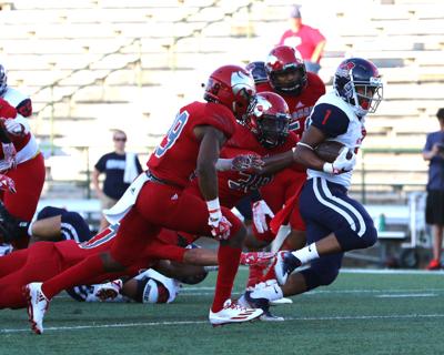 Defense Tilts Game In Horn S Favor In Win Over Mesquite Sports