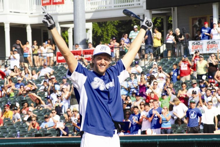 Astros Shooting Star Stands During Introductions Editorial Stock