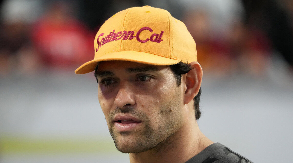 Could we have Butt Fumble II? Ex-Jets QB Mark Sanchez to start for