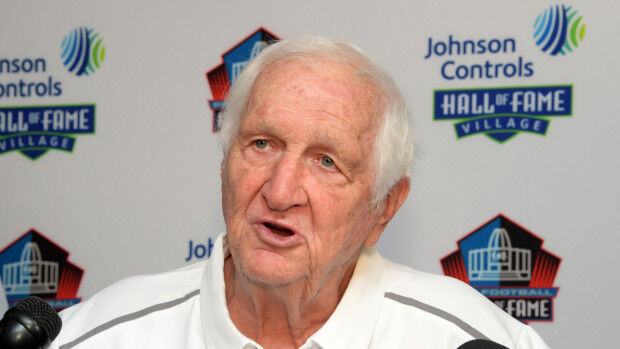 Gil Brandt, 91, Dies; Helped Make the Cowboys 'America's Team' - The New  York Times