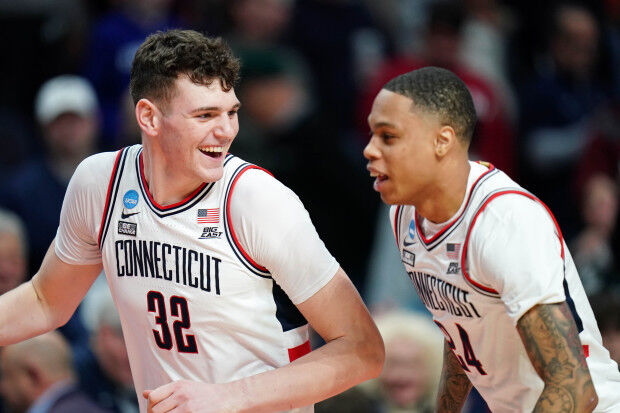 Alex Karaban beat the halftime buzzer to give UConn a 13-point