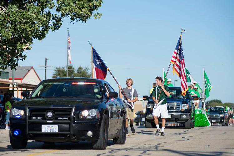 Lake Dallas parade News