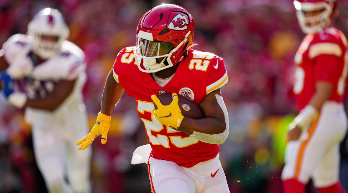 Chiefs activate RB Edwards-Helaire off IR for Super Bowl