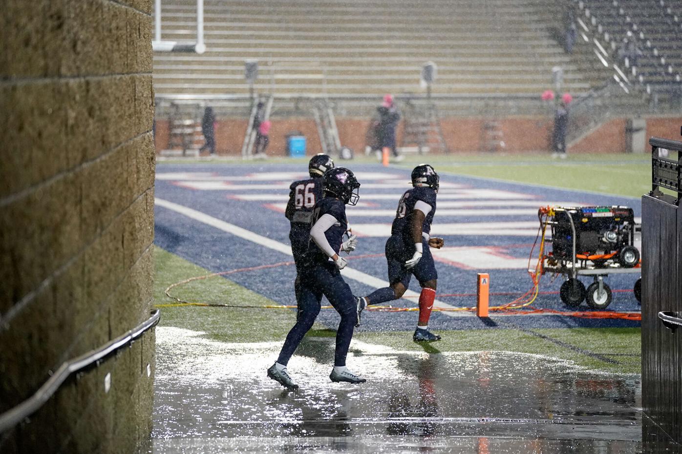 PSAL, CHSFL postpone all football games today because of rain