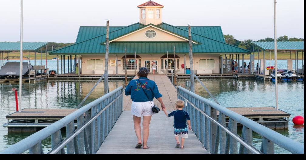 Cottonwood Creek Marina celebrates 20th anniversary serving lake