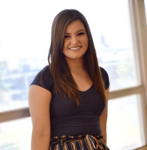 Mesquite ISD alumna returns to district, presented with award in first year of teaching