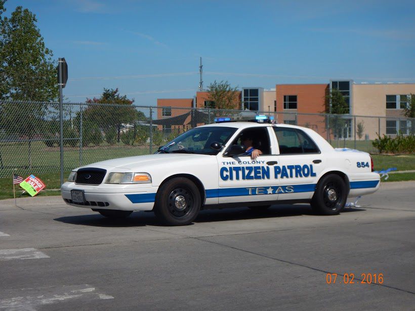 Seattle patrolling vintage police car draws crowds