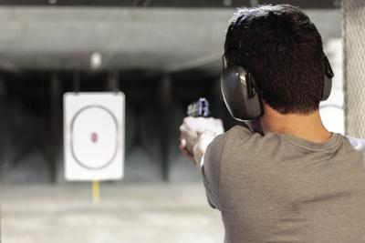 Disneyland For Gun Enthusiasts Best Indoor Shooting Range Tnt Guns And Range Review Youtube
