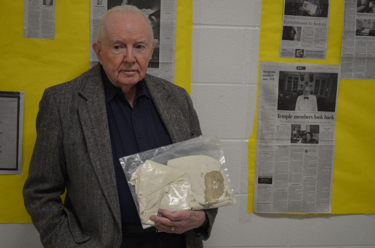 Call of duty Surgeon who treated JFK visits Allen library News