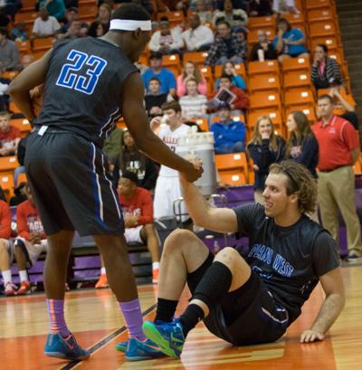 Boys Basketball Plano West Alum Mickey Mitchell Transferring From