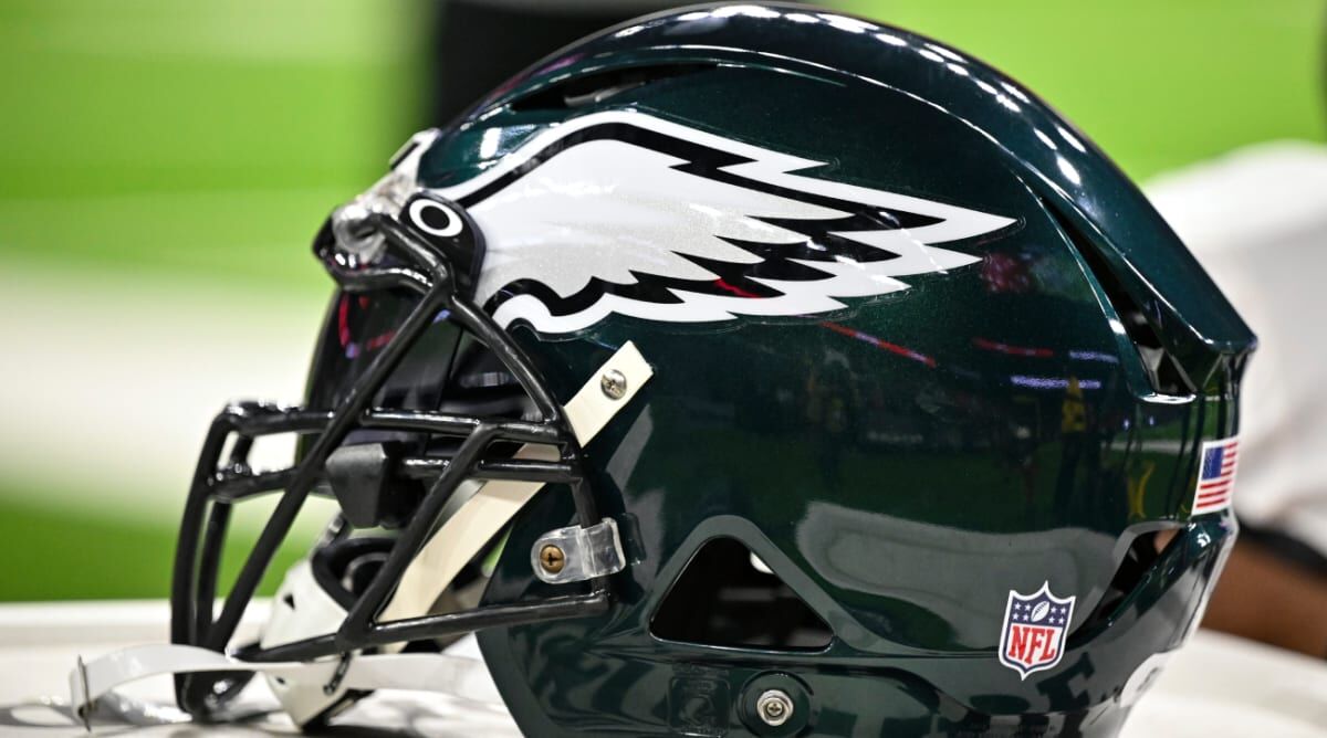 Eagles disappoint with dates for Kelly Green jerseys