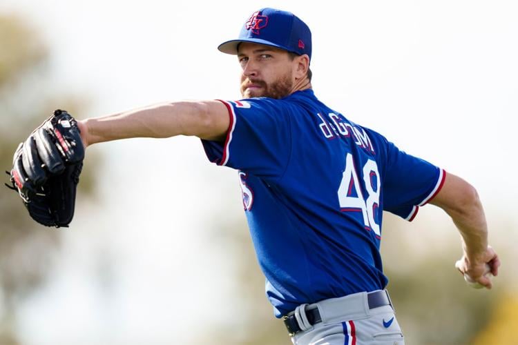 Jacob deGrom throws live batting practice for Texas Rangers