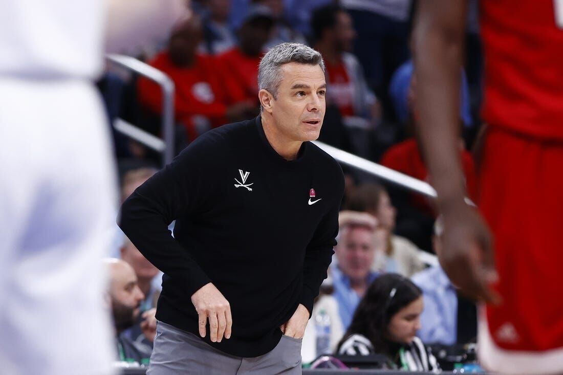 Virginia Basketball Coach Tony Bennett Signs Contract Extension