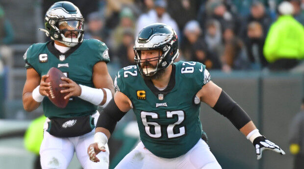 Jason Kelce signs one-year extension with Eagles, becoming highest-paid  center in NFL