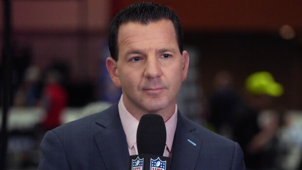 Inside ESPN's $250 million spree that ended with Schefter, Woj