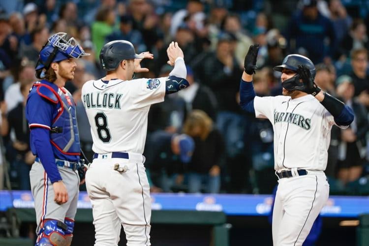 Mariners' latest playoff odds following series-opening loss to Rangers, Mariners