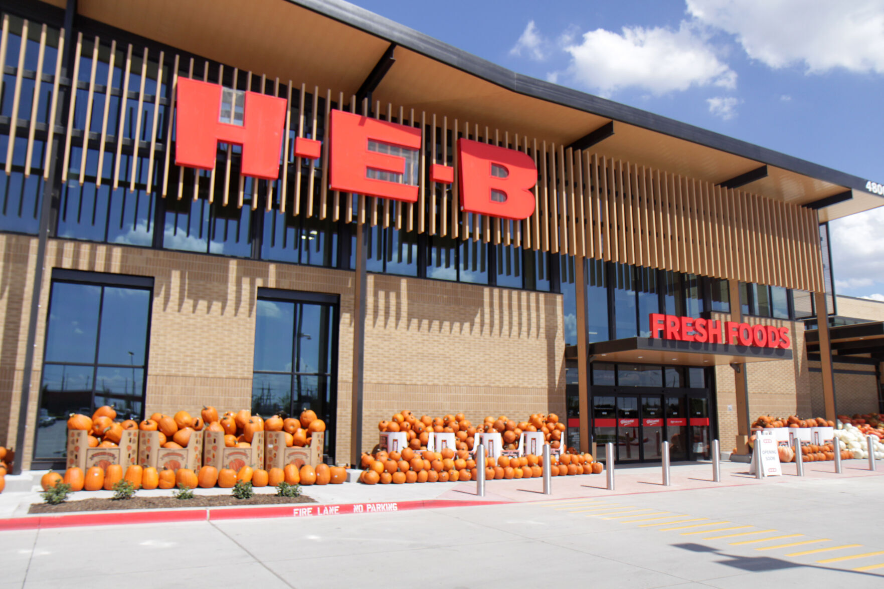 H E B Announces Official Open Date for Allen Store Allen