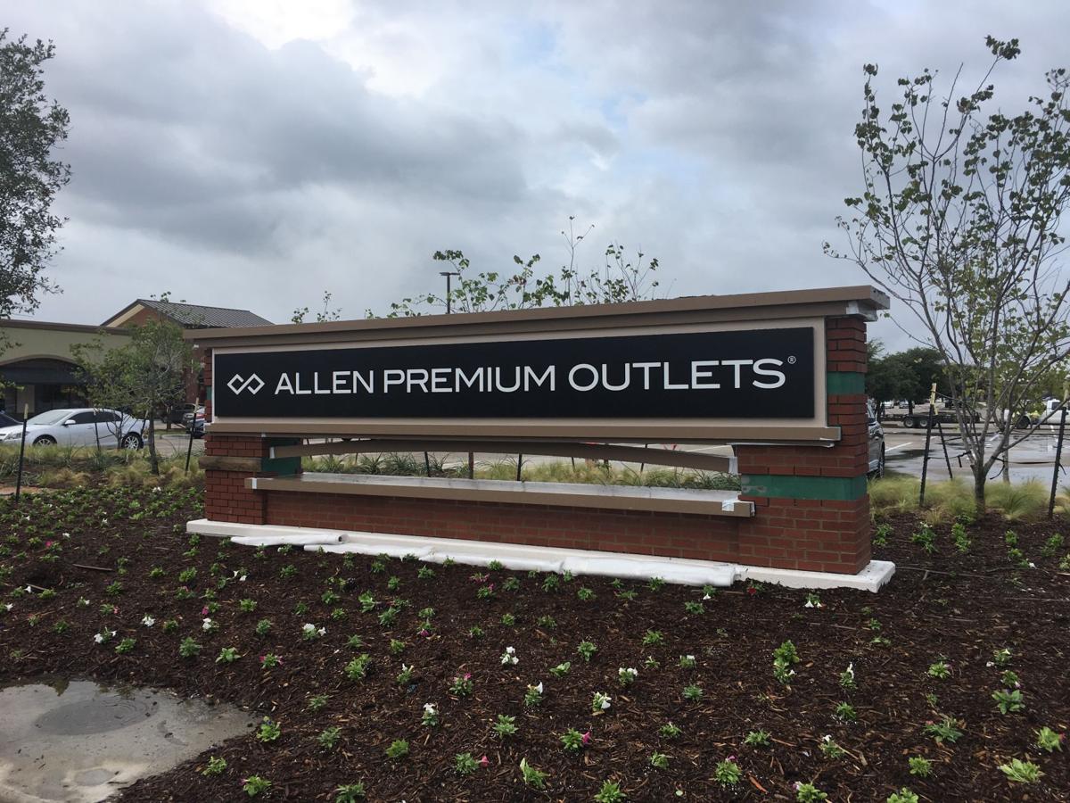 Allen outlet mall ramps up holiday deals | Business | starlocalmedia.com