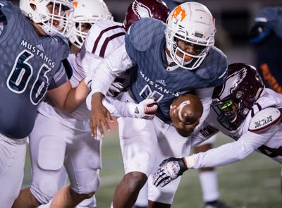 10 6a Football Sachse Rowlett Close Out District With Victories