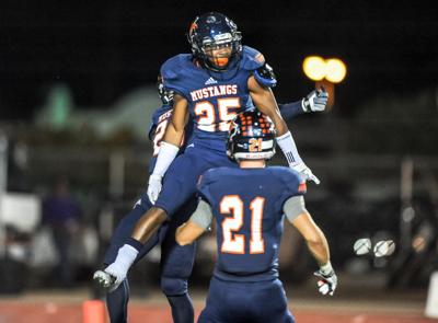 11-6A Football: Sachse, Rowlett in middle of heated battle for final two playoff spots | Rowlett