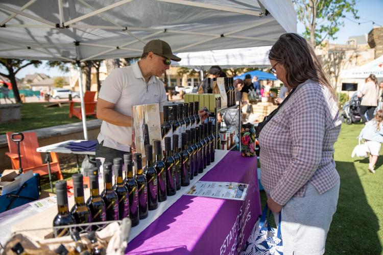 Castle Hills, community celebrates grand opening of farmers market