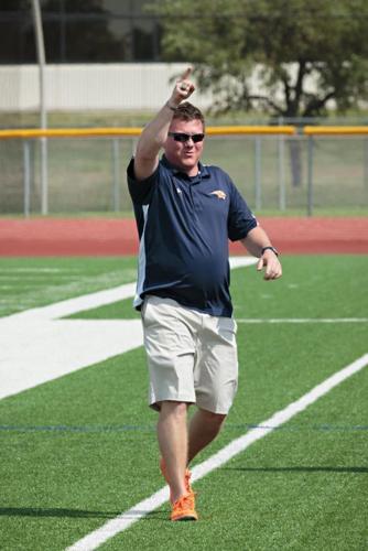 Allen Academy using Chapter 21 motto to get back to TAPPS 6-man state  championship
