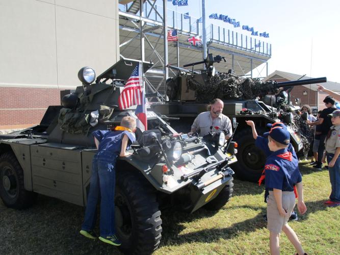 Former prosecutor discusses treatment court at Veterans Day ceremony