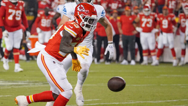 Patrick Mahomes Defends Beleaguered Chiefs WR Kadarius Toney Despite Tough  Night - Sports Illustrated