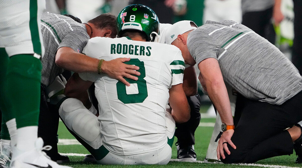 Jets' Rodgers is focused on getting healthy and playing again but won't put  a timeline on his return 