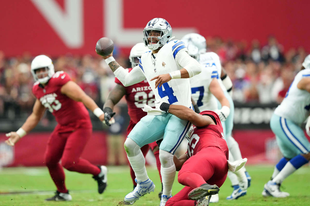 Cowboys-Cardinals live updates: Injuries, penalties, poor start