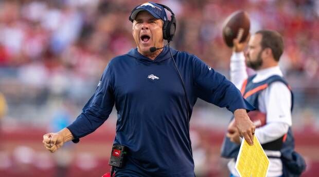 Bill Belichick salutes Romeo Crennel on retirement: Patriots 'owe a huge  debt of gratitude for the success that we had here' 