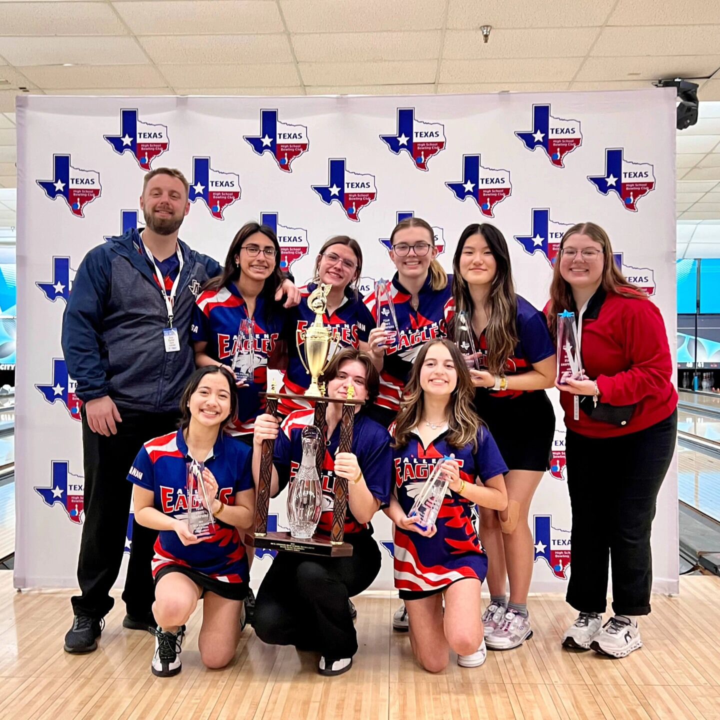 Full circle: Allen girls bowling team wins state title
