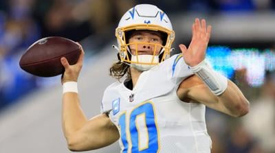 Chargers QB Justin Herbert still recovering from shoulder surgery