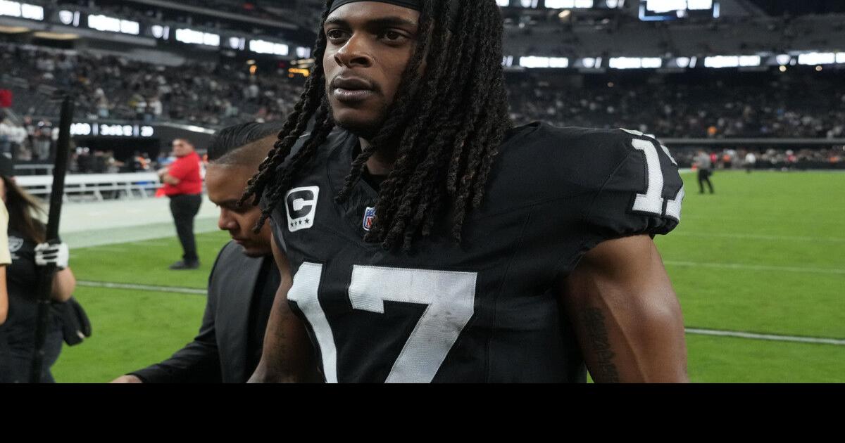 Davante Adams Report Links Him to New Team in Latest Trade Rumors