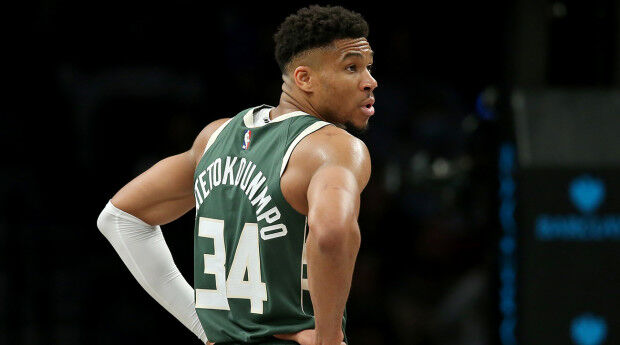 Giannis Antetokounmpo opens up: 'Millions of people ask for things now' /  News 