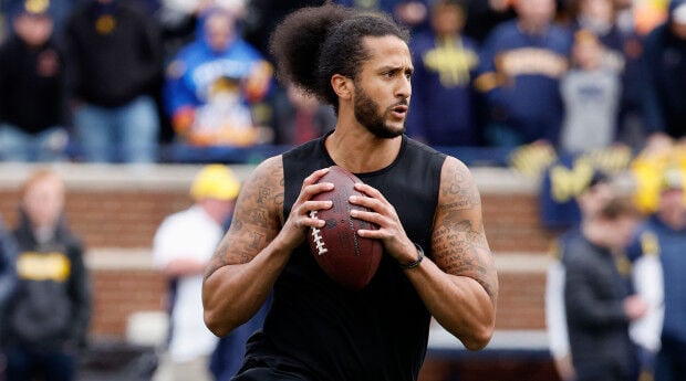 2 reasons Raiders must/must not sign Colin Kaepernick to be a backup for  Derek Carr