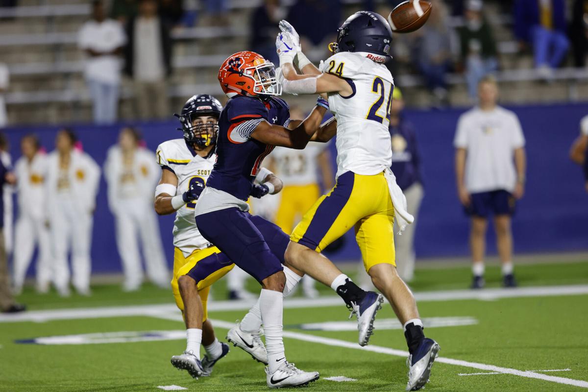 Korbin Hendrix (11) McKinney North Bulldogs