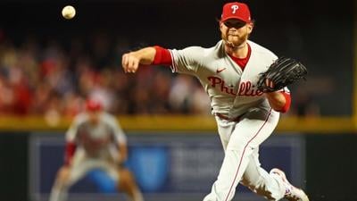Phillies' Craig Kimbrel, pitching his way into a larger role, becomes  eighth to 400 saves - The Athletic