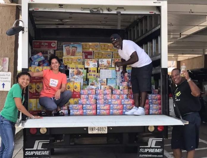 Minnie S Food Pantry Struggles To Balance Harvey Relief And Plano