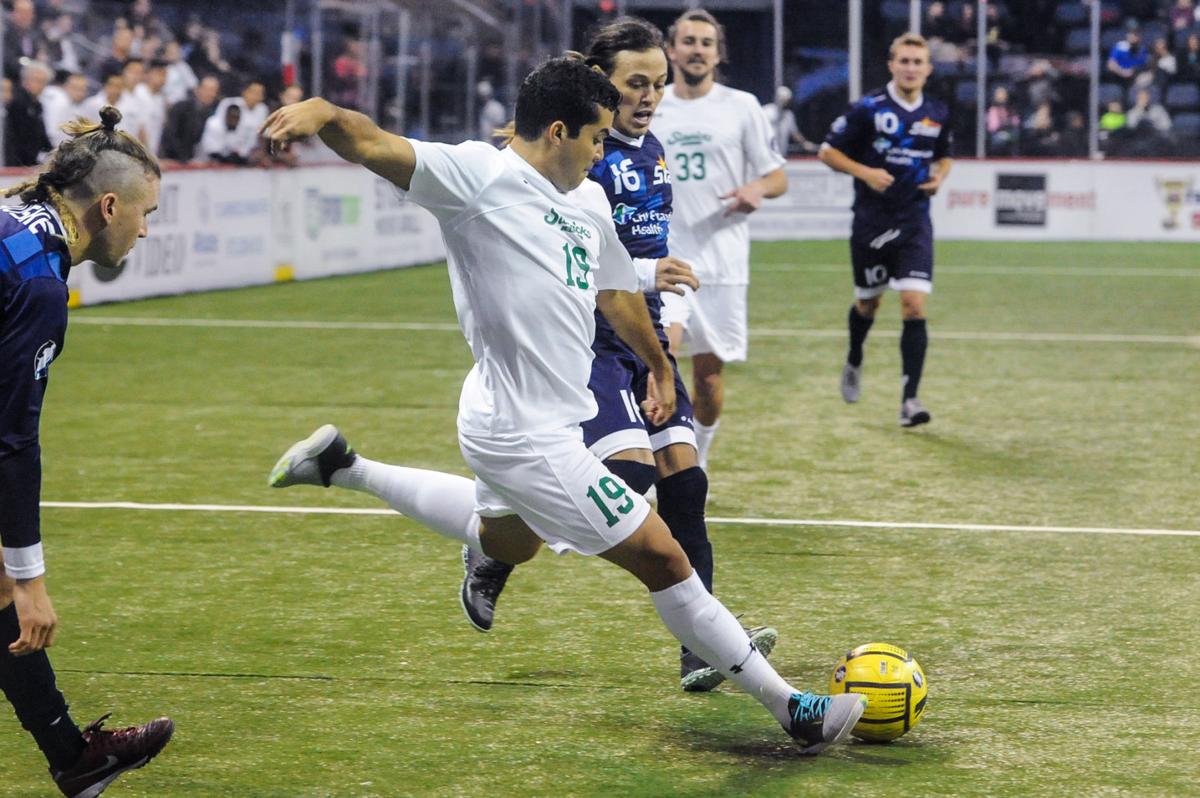 indoor-soccer-dallas-sidekicks-tripped-up-in-final-minute-of-3-2-loss